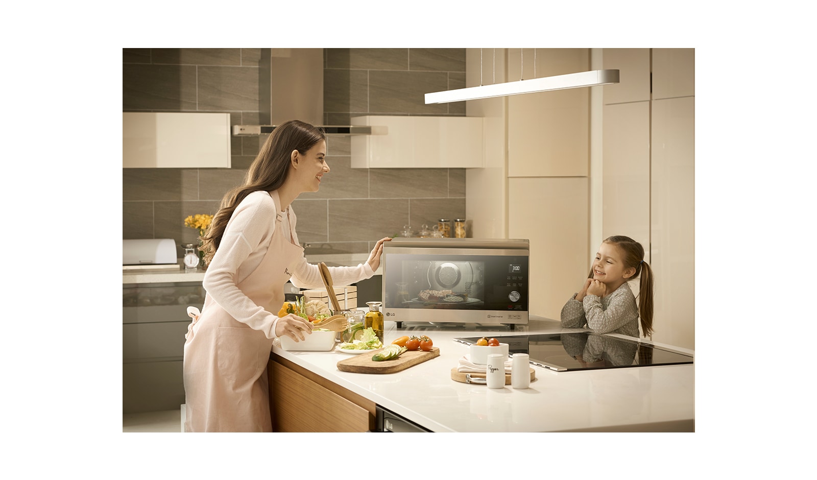 LG Micro-ondas de convec??o LG NeoChef? MJ3965ACS, 39 litros, 1100 W, Smart Inverter, EasyClean?, inox, MJ3965ACS