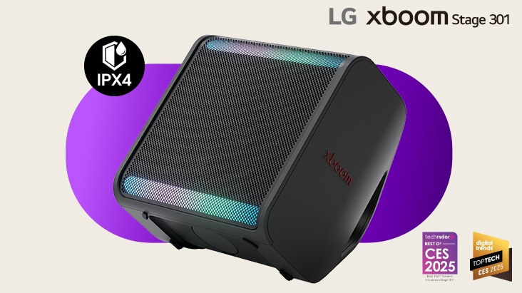 A xboom Stage 301 está colocada num fundo roxo com a luz acesa. Na parte superior esquerda está colocado o logótipo IPX4 e na parte inferior direita est?o colocados os logótipos do prémio techradar e do prémio digital trends.
