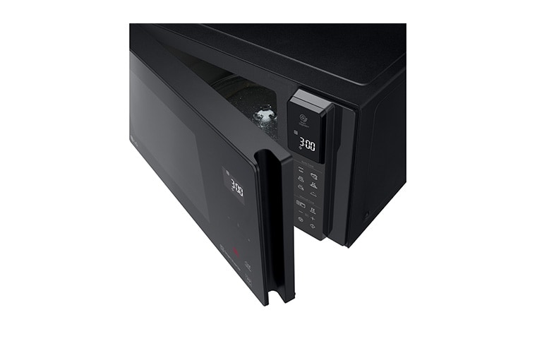 LG 25 Liter | Grill NeoChef Microwave Oven |Smart Diagnosis and Inverter  | Display is Arabic Only, MH6595DIS