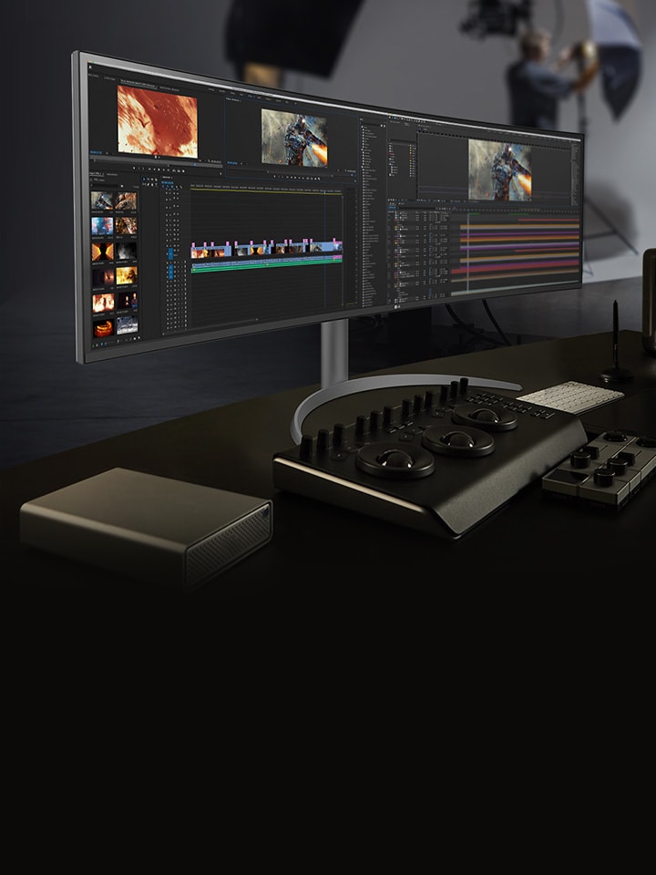 UltraWide Monitors.	