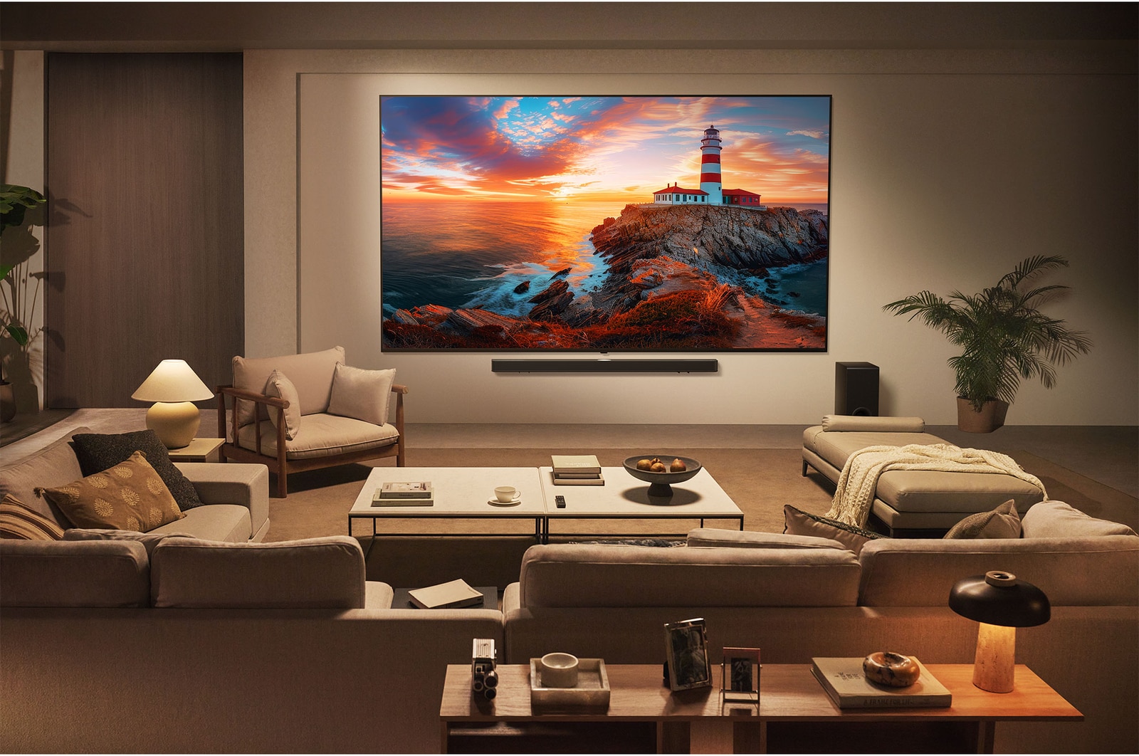 P? en TV-sk?rm visas startsidan f?r webOS 25, fylld med appar och underh?llningsinneh?ll. Bredvid TV:n visas LG AI Magic Remote, AI-knappen ?r markerad som om den aktiverats av anv?ndarens r?st. En pratbubbla visas bredvid den och byter till Mitt konto. En kort text f?rklarar hur anv?ndare nu kan synkronisera sin r?st med sin personliga profil f?r enklare navigering och personanpassade rekommendationer. 
