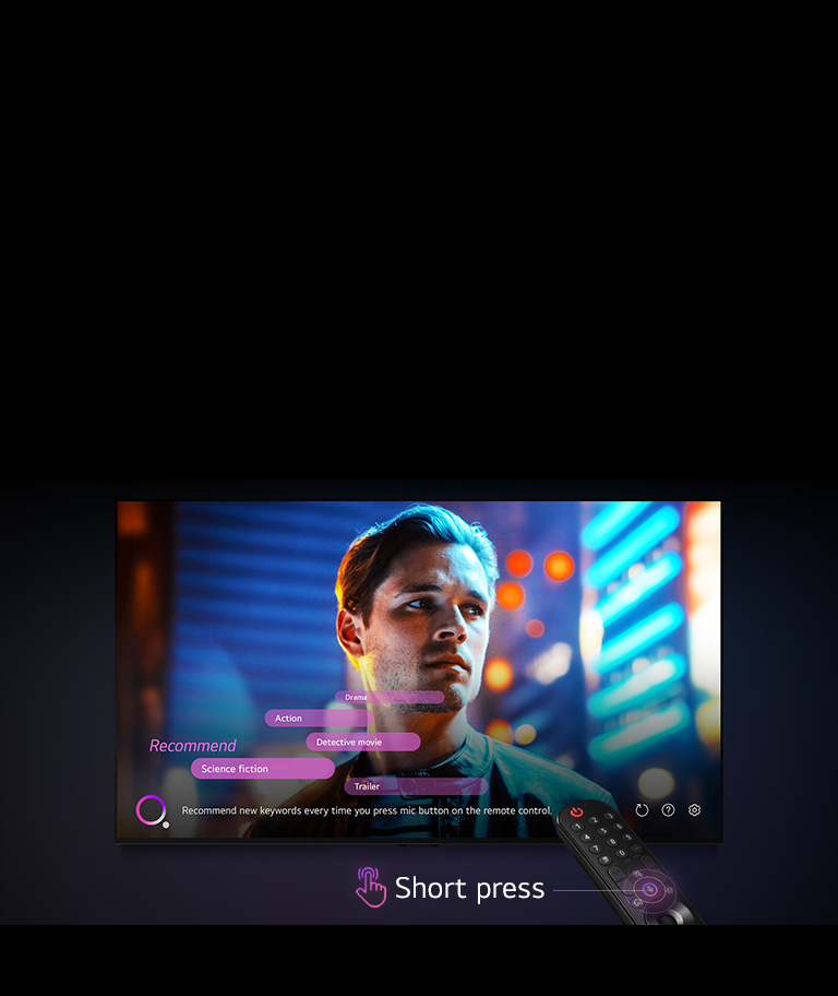 En bild av en LG OLED TV och en fj?rrkontroll. Mikrofonknappen p? fj?rrkontrollen lyser, och rekommendationer f?r nyckelord f?r r?sts?kning dyker upp p? sk?rmen.