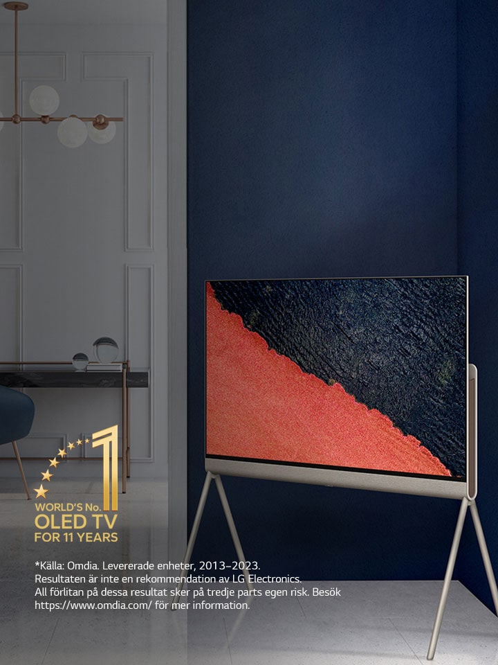 Bilden visar LG OLED evo G3 p? v?ggen i en modern och charmig l?genhet i New York City med en romantisk nattscen p? sk?rmen.  10 ?r som v?rldens ledande OLED TV-emblem.