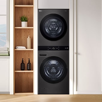 LG WashTower 放在小巧時尚的公寓洗衣空間中