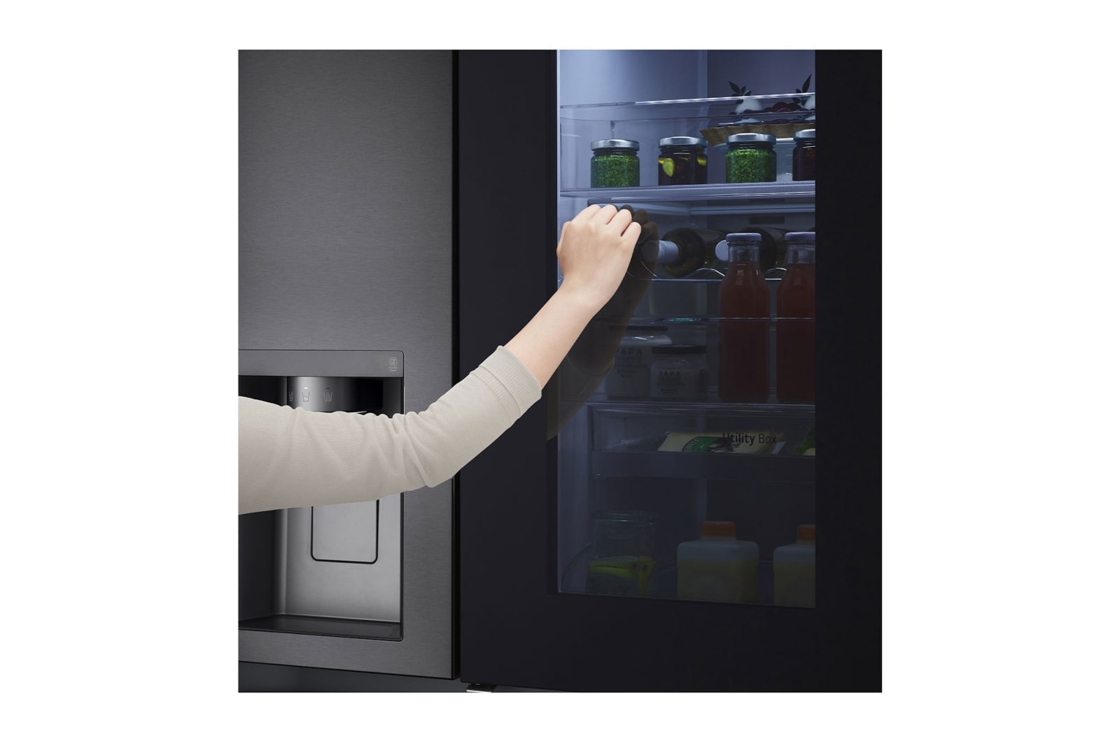 LG 635L InstaView? American Style Fridge Freezer Matte Black Total No Frost, GSXV90MCDE