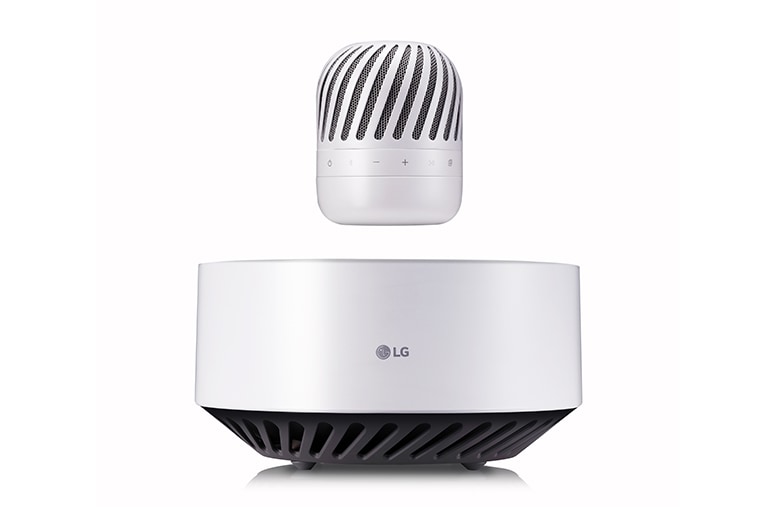 Front view of LG XBOOM Go PJ9 PJ9