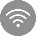 TV LG và loa Loa thanh LG ???c g?n trên t??ng v?i ?? h?a bi?u t??ng Wi-Fi màu tr?ng ? gi?a.