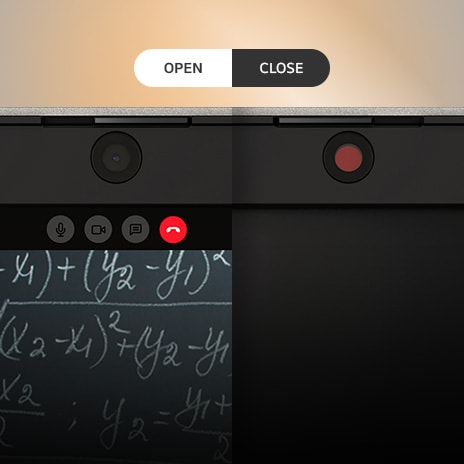 Hình ?nh th? hi?n góc ch?p phan chia webcam c?a máy tính xách tay ? hai tr?ng thái: "M?" và "?óng". ? bên trái, webcam m? và ?ang ho?t ??ng, ? bên ph?i, webcam ???c che khu?t b?ng màn tr?p b?o m?t tích h?p, ???c ?ánh d?u b?ng d?u ch?m ??, bi?u th? tr?ng thái ?óng. 