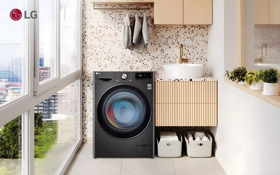 LG schmale Waschmaschine für kleine Räume – mit großer Kapazität der Trommel für effiziente Wäsche.