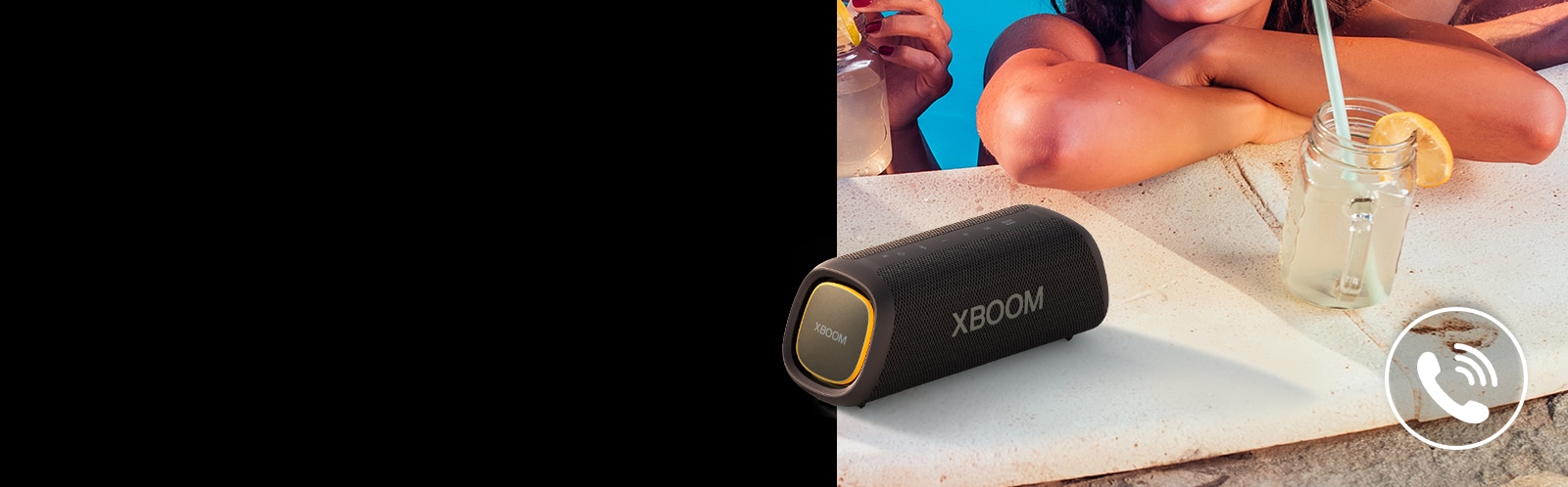 LG XBOOM Go XG5 se coloca junto a la piscina. Tres personas hablan por el altavoz de la piscina.