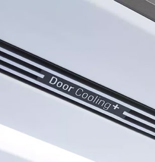 Primer plano de la función DoorCooling+?, que garantiza un enfriamiento uniforme y fresco en todo el interior del frigorífico multi-puerta LG.