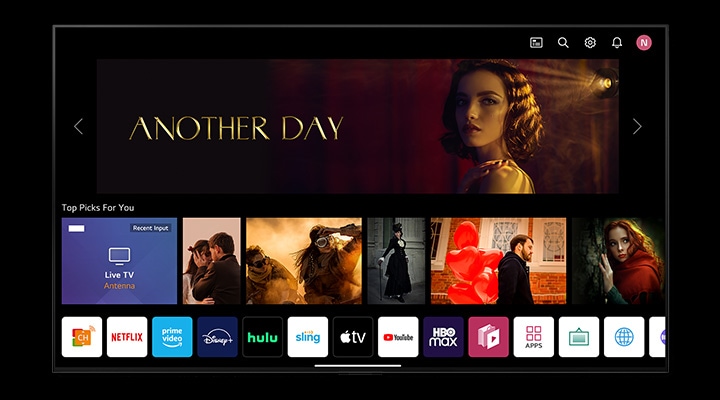 Varias aplicaciones flotan sobre un fondo negro y, a continuación, se organizan ordenadamente en una pantalla de televisor.