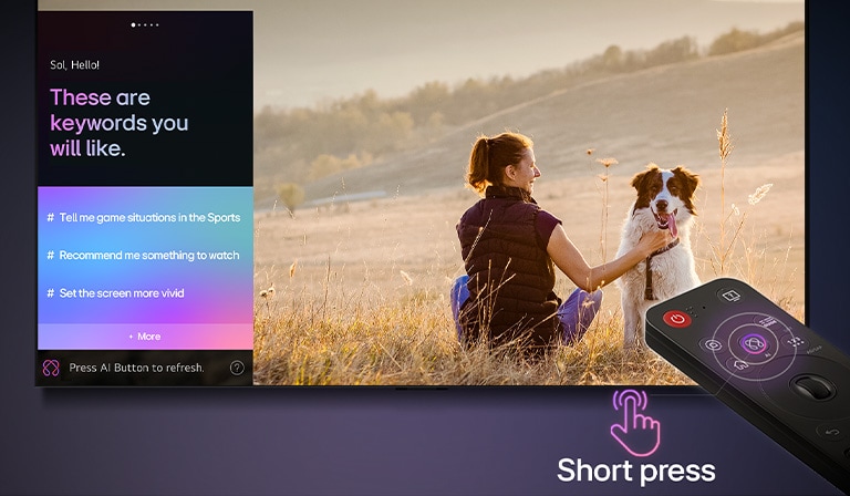 LG kaugjuhtimispult AI Magic Remote on LG TV teleriekraani ees. Ekraanil on kohandatud m?rks?nadega LG AI isikup?rastatud tervitus vastavalt kasutaja otsingu- ja vaatamisajaloole. Kaugjuhtimispuldi k?rval on ikoon ja silt, mis n?itavad, et AI Concierge’i funktsioon on ligip??setav vaid ühe lühikese vajutusega AI-nupule. 