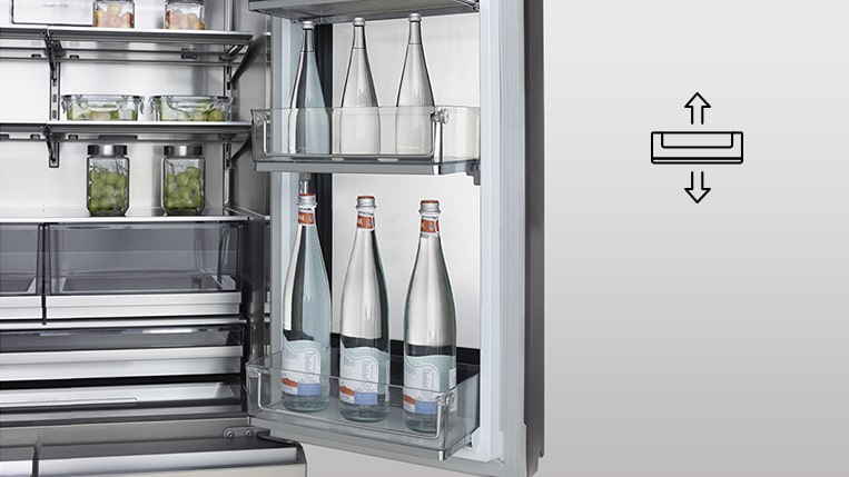 LG SIGNATURE -j??kaapin instaview-oven Door-in-Door-hyllyt on t?ytetty erikokoisilla pulloilla.