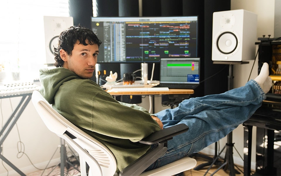 202207_CP_Jeremy Zucker_header.jpg