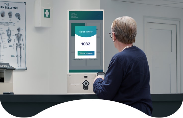 With seamless design in two tones of calming beige colors, LG Kiosk creates a harmonious atmosphere in your hospital space. 