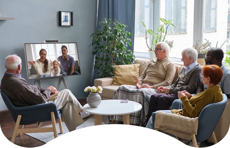 LG One:Quick Flex is the all-in-one video conferencing display equipped with camera, microphone, and speakers.