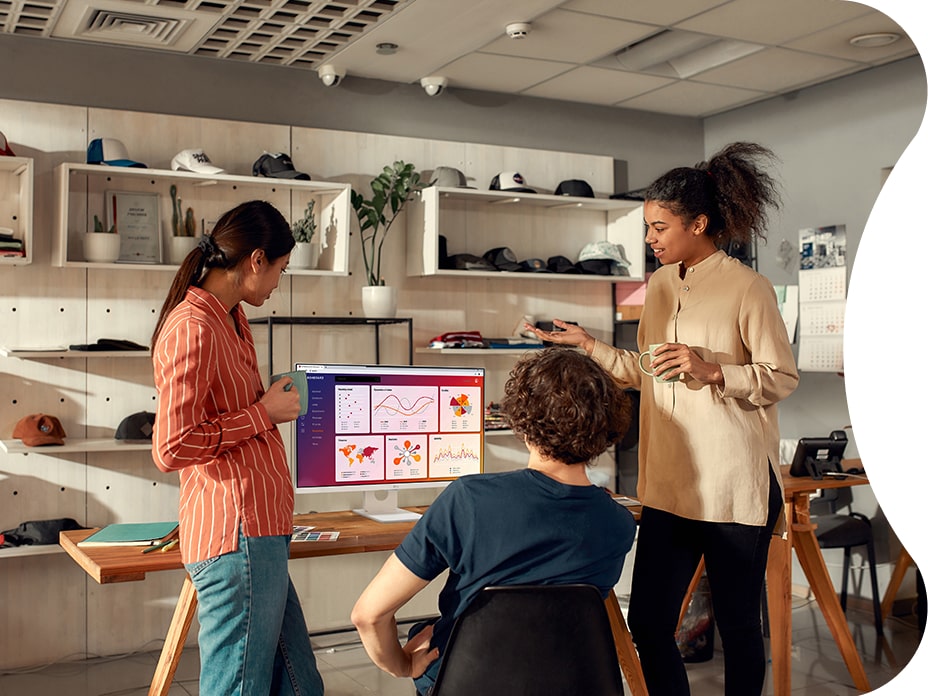 Using LG smart monitor to elevate your work efficiency. Thanks to its 27-inch full HD IPS panel which delivers accurate colors.