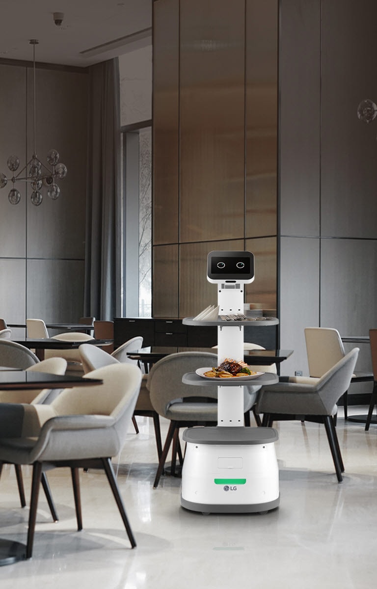 Leave the repetitive serving and clearing tasks to CLOi Servebot and focus on customer experience.