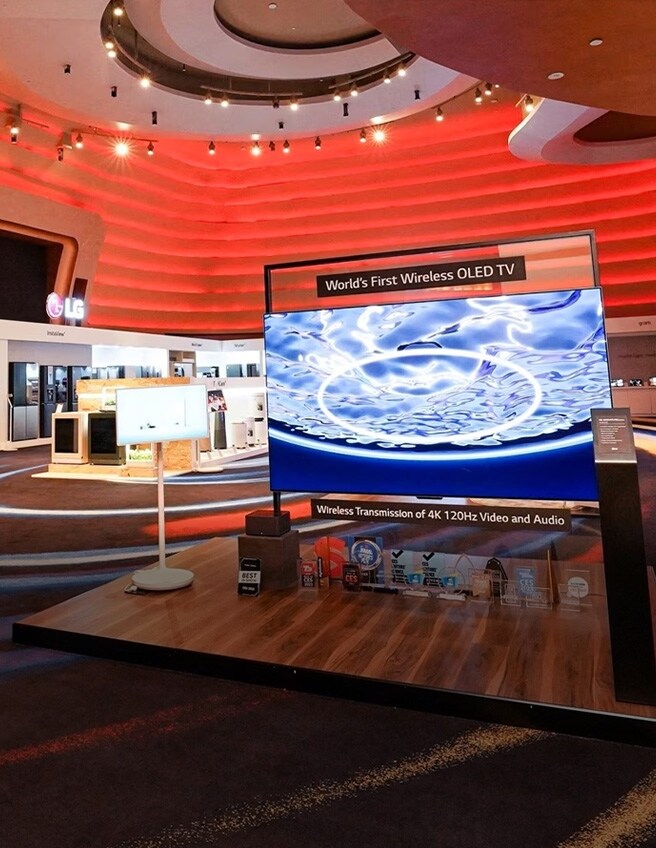 Στην ?κθεση LG Showcase 2023, παρουσι?ζονται δι?φορα προ??ντα LG και συγκεκριμ?να μπορε?τε να δε?τε την πρ?τη ασ?ρματη τηλε?ραση OLED τη? LG στον κ?σμο.