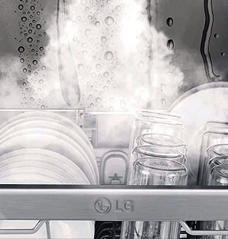Lavavajillas con vapor en el interior