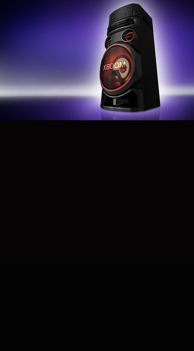 "Μια ?ψη τη? δεξι?? πλευρ?? του LG XBOOM υπ? χαμηλ? γων?α, σε μωβ φ?ντο. Τα φ?τα του XBOOM ε?ναι κ?κκινα."