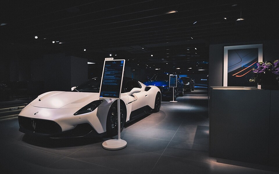LgExperienceMaseratiNov2022B.jpg