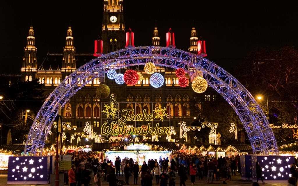 lg-magazine_christmas_v30_key-visual.jpg