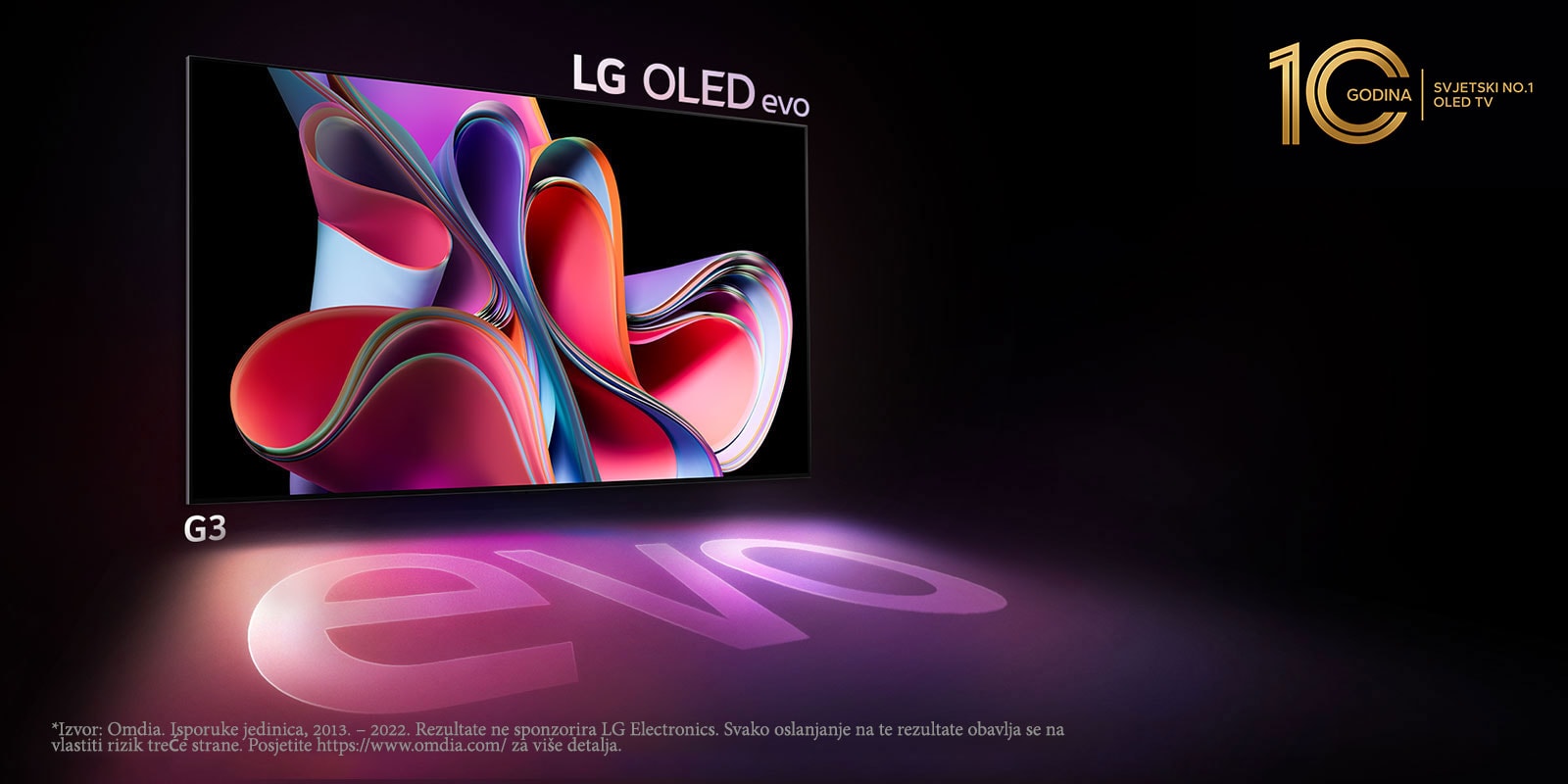Slika televizora LG OLED G3 na crnoj pozadini s prikazom ru?i?aste i ljubi?aste apstraktne umjetnine. Zaslon baca ?arenu sjenu s rije?i ?evo”. Znak ?10 godina svjetski br. 1 OLED TV nalazi se u gornjem lijevom kutu slike. 