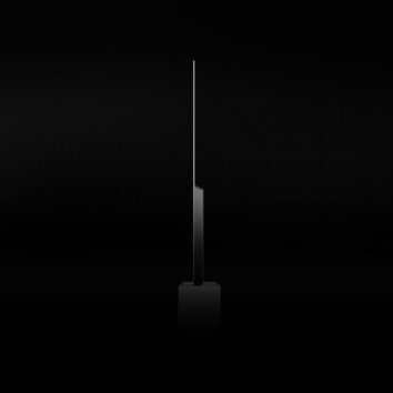 Immagine che illustra lo schermo sottile e il display avanzato del TV OLED 8K.