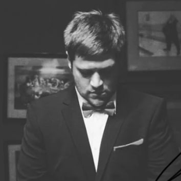 Foto in bianco e nero di Santi Zoraidez.