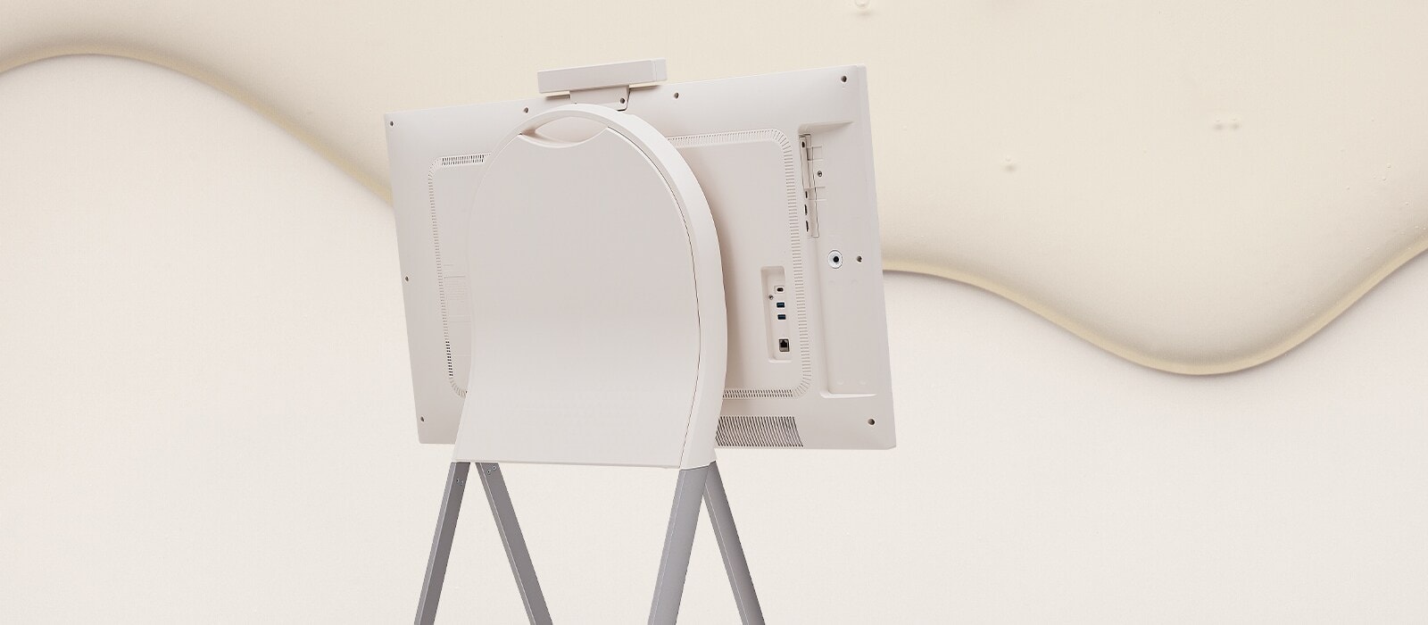 ????? ???? ????? ?? ???????/levant_ar/images/business/digital-signage/md07553151/feature/D10-01_D08-01_43HT3WJ-07-A-Sleek-Design-that-Blends-with-the-Space-Digital-Signage-ID-D-1.jpg