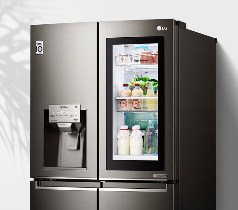 InstaView Door-in-Door?/levant_en/images/RF/features/Global_P-Next3_InstaView_BlackSTS_HF_2018_Feature_02_InstaViewDID_02_M.jpg