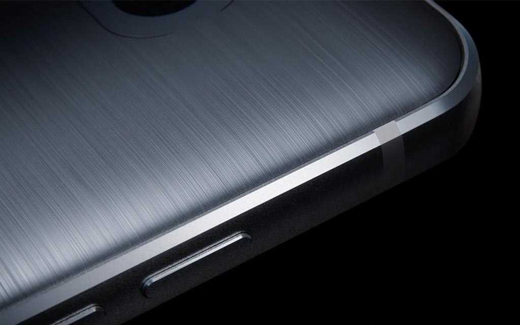 A close up view of side edge of lg g6