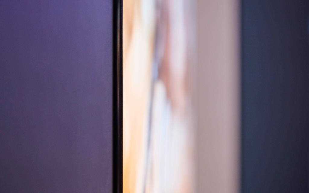 Un prim-plan al unui televizor LG 8K OLED.
