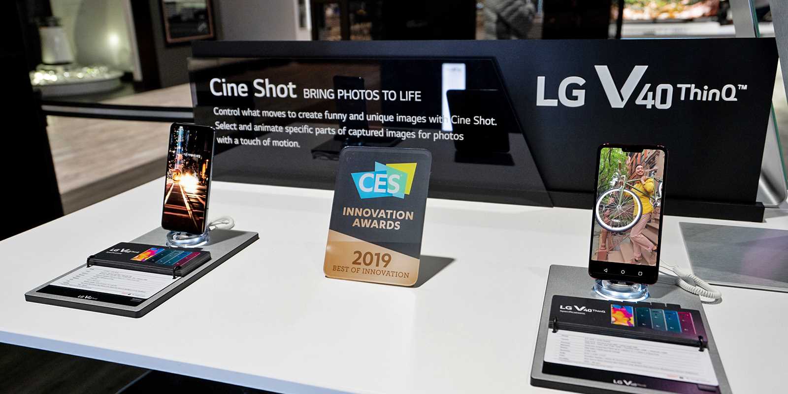 LG a lansat modelul V40ThinQ la CES 2019, iar func?iile foto inovatoare ale telefonului au fost în centrul conversa?iei | Mai multe în LG MAGAZINE