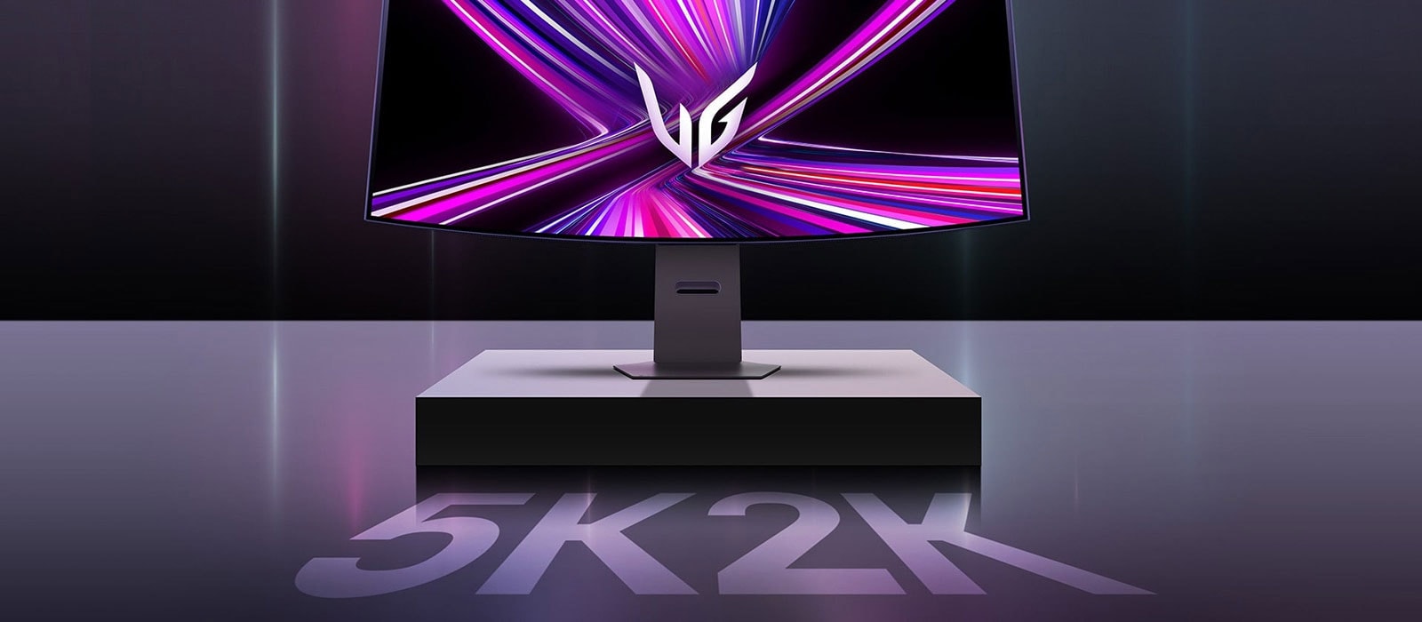 Slika prednje strane UltraGear? OLED 45GX950A gejmerskog monitora.