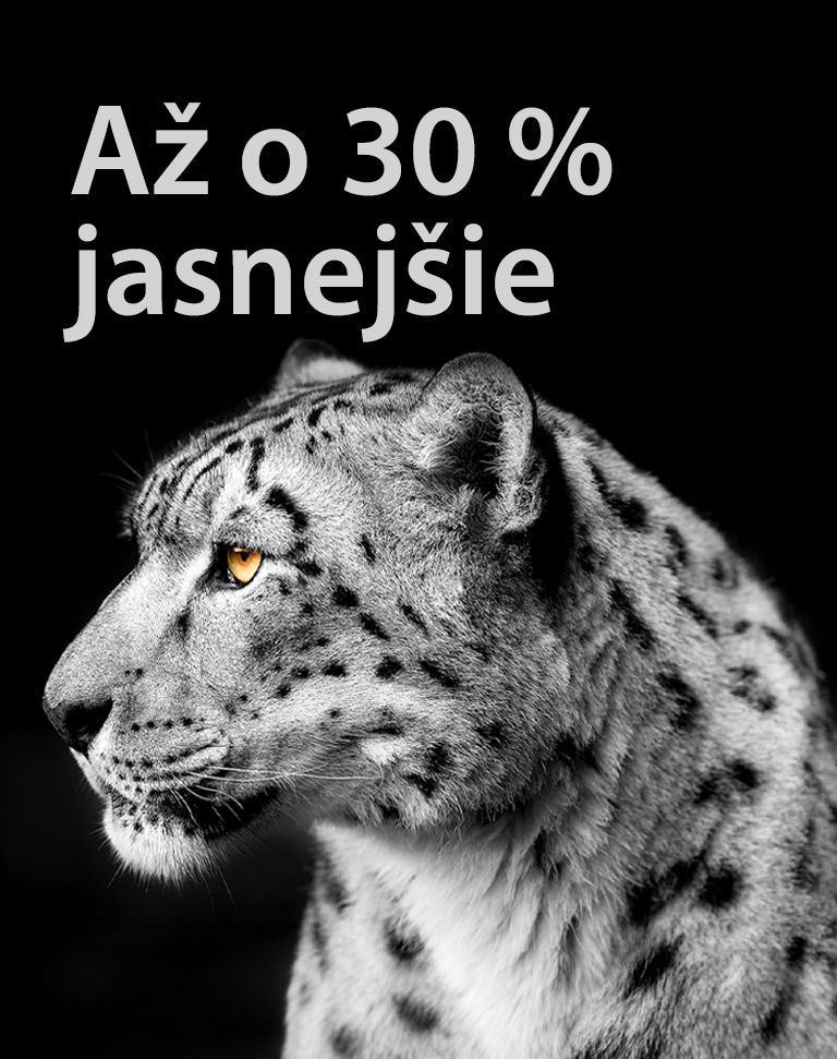 Biely leopard ukazuje zboku svoju tvár na ?avej strane obrázka. Na ?avej strane sa zobrazuje nápis ?A? o 30 % jasnej?ie“.