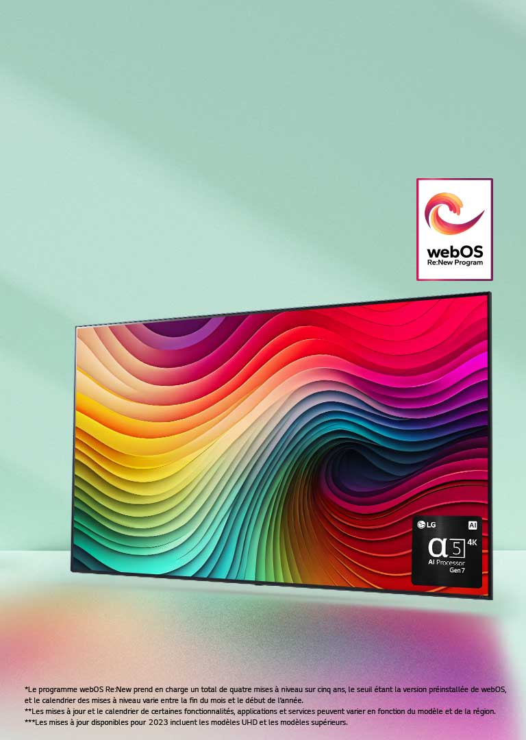 LG NanoCell TV sur fond vert menthe avec des motifs multicolores sur l’écran et l’image du processeur Gen 7 alpha 5 AI dans le coin inférieur droit. La lumière rayonne, projetant des ombres colorées en dessous. Le logo ? webOS Re:New Program ? est dans l’image. Une clause de non-responsabilité stipule que : ? Le programme webOS Re:New prend en charge un total de quatre mises à niveau sur cinq ans, le seuil étant la version préinstallée de webOS, et le calendrier des mises à niveau varie entre la fin du mois et le début de l’année. ? ? Les mises à jour et le calendrier de certaines fonctionnalités, applications et services peuvent varier en fonction du modèle et de la région. ?  ? Les mises à jour disponibles pour 2023 incluent les modèles UHD et les modèles supérieurs. ?